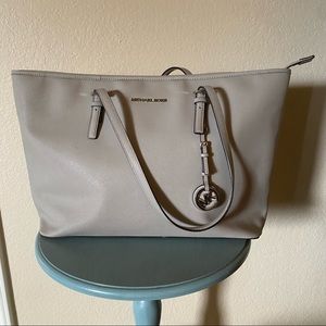 Michael Kors Jet Set Travel MD TZ Multi-Function Tote